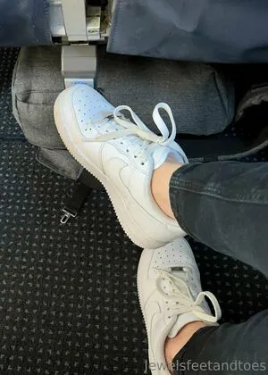Jewelsfeetandtoes OnlyFans Leaked Free Thumbnail Picture - #2LbBFVclJ6