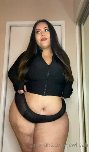 Jewlieah OnlyFans Leaked Free Thumbnail Picture - #WVghnamROm
