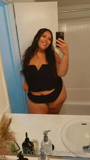 Jewlieah OnlyFans Leaked Free Thumbnail Picture - #YfYVurZt8U