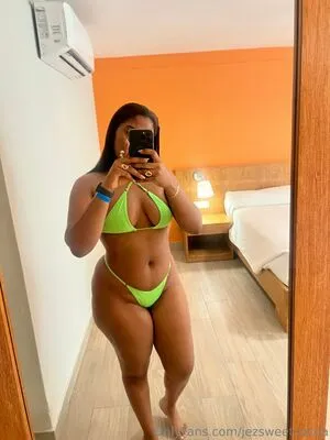 Jezsweetcocoa OnlyFans Leaked Free Thumbnail Picture - #e6Duz22KCx