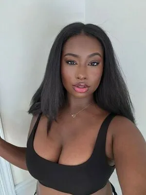 Jharionne OnlyFans Leaked Free Thumbnail Picture - #MfinfsW2bw