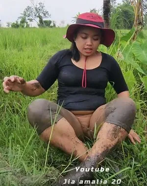 Jiaamalia20 OnlyFans Leaked Free Thumbnail Picture - #CDaFiUpOL5