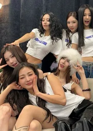 Jihyo OnlyFans Leaked Free Thumbnail Picture - #3oITlCoxVq