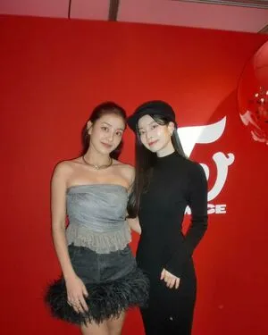 Jihyo OnlyFans Leaked Free Thumbnail Picture - #HSWDUIn5bo
