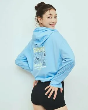Jihyo OnlyFans Leaked Free Thumbnail Picture - #Mt8g6zsm1b