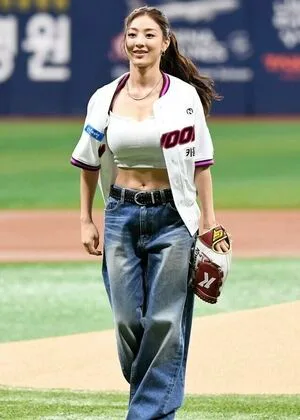 Jihyo OnlyFans Leaked Free Thumbnail Picture - #egwErDvE4o
