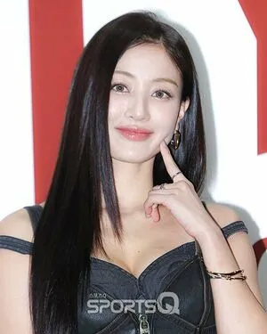 Jihyo OnlyFans Leaked Free Thumbnail Picture - #hWpS8m0lip