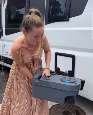 Jil Eileen Fngeling OnlyFans Leaked Free Thumbnail Picture - #JgH1e8ALOg