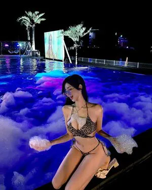 Jin Dayul OnlyFans Leaked Free Thumbnail Picture - #6XsAc1vhck