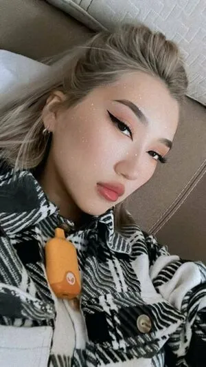 Jin Ray OnlyFans Leaked Free Thumbnail Picture - #AkoRbwdbf0