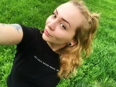 Jinx Roses OnlyFans Leaked Free Thumbnail Picture - #eaNWIPGo55