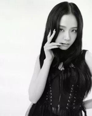 Jisoo OnlyFans Leaked Free Thumbnail Picture - #1PHlX0OgNA