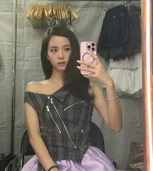 Jisoo OnlyFans Leaked Free Thumbnail Picture - #4VqbBocw2S