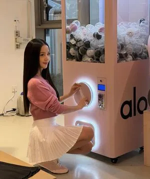 Jisoo OnlyFans Leaked Free Thumbnail Picture - #5UAbw82tU9