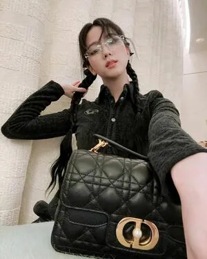 Jisoo OnlyFans Leaked Free Thumbnail Picture - #5bmz6RJVPg