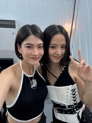 Jisoo OnlyFans Leaked Free Thumbnail Picture - #804KaSs7jh