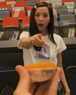 Jisoo OnlyFans Leaked Free Thumbnail Picture - #9OKqAXVffI