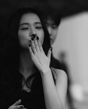 Jisoo OnlyFans Leaked Free Thumbnail Picture - #CooouMaRty