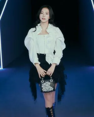 Jisoo OnlyFans Leaked Free Thumbnail Picture - #D2eiOm1ynv