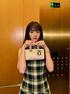 Jisoo OnlyFans Leaked Free Thumbnail Picture - #IZ5xjOVd1c