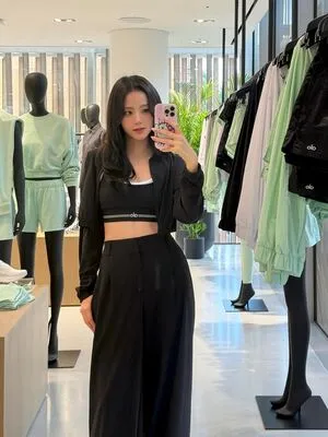 Jisoo OnlyFans Leaked Free Thumbnail Picture - #P7jP6xpY2m