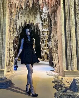 Jisoo OnlyFans Leaked Free Thumbnail Picture - #R0db5cxz6X