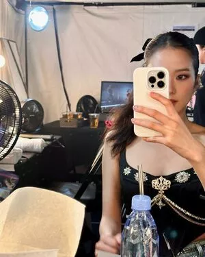 Jisoo OnlyFans Leaked Free Thumbnail Picture - #R0pdkWECbS