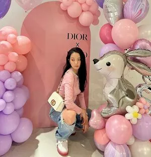 Jisoo OnlyFans Leaked Free Thumbnail Picture - #v4thhzRF8l