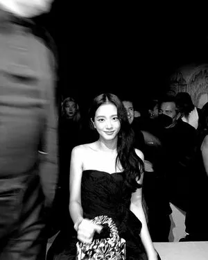 Jisoo OnlyFans Leaked Free Thumbnail Picture - #xgeUFaoq9y