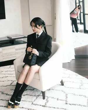 Jisoo OnlyFans Leaked Free Thumbnail Picture - #zNTSkGw5EZ