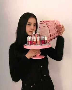 Jisoo OnlyFans Leaked Free Thumbnail Picture - #zz7Emu1aJJ