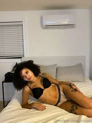 Jizzyjasi OnlyFans Leaked Free Thumbnail Picture - #YHxD3NDWVZ