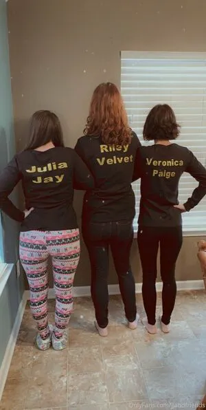 Jjandfriends OnlyFans Leaked Free Thumbnail Picture - #HYUS1i6U89