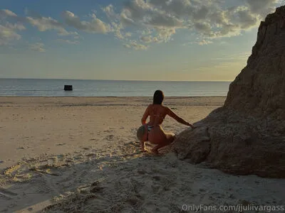 Jjuliivargass OnlyFans Leaked Free Thumbnail Picture - #7juKPwfSS7