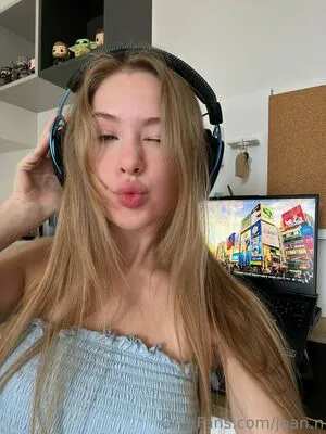 Joan N OnlyFans Leaked Free Thumbnail Picture - #tvuuCBUYsl