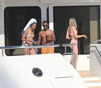 Joan Smalls OnlyFans Leaked Free Thumbnail Picture - #oGoVCBts7l