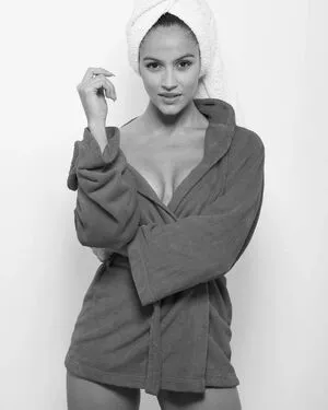 Joana Alvarenga OnlyFans Leaked Free Thumbnail Picture - #2DlNI5dTa1