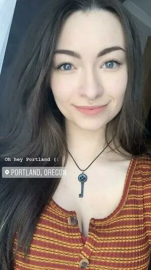 Jodelle Ferland OnlyFans Leaked Free Thumbnail Picture - #b4BfMoKqH1