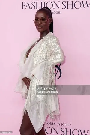 Jodie Turner Smith OnlyFans Leaked Free Thumbnail Picture - #nycOHoHnL6