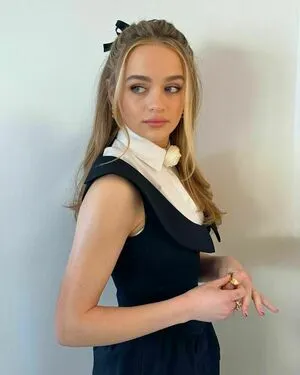 Joey King OnlyFans Leaked Free Thumbnail Picture - #1S5osyhvDa