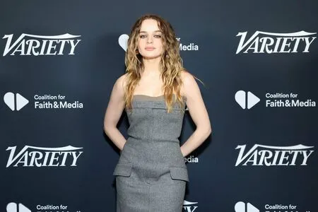 Joey King OnlyFans Leaked Free Thumbnail Picture - #3T808hmxOr