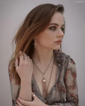 Joey King OnlyFans Leaked Free Thumbnail Picture - #4EB3lbG6Wp