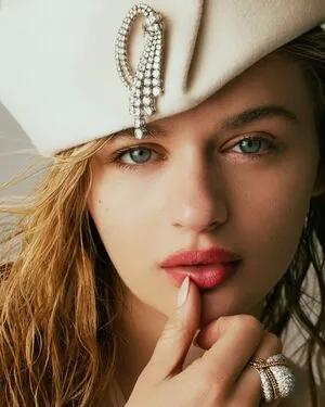 Joey King OnlyFans Leaked Free Thumbnail Picture - #4N81Xv5Jj0