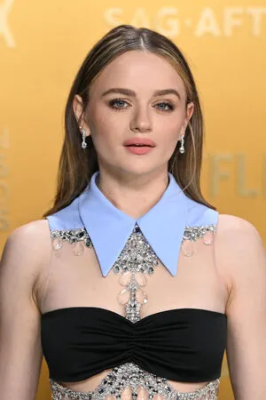 Joey King OnlyFans Leaked Free Thumbnail Picture - #4iboFMKuJj