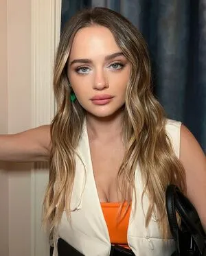 Joey King OnlyFans Leaked Free Thumbnail Picture - #7PoCU3Z3f7