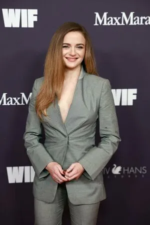 Joey King OnlyFans Leaked Free Thumbnail Picture - #7arGLCNNk0