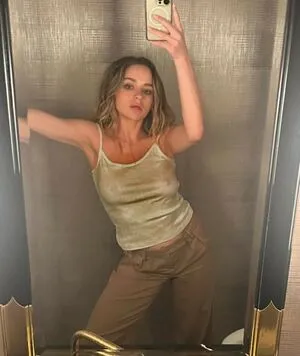 Joey King OnlyFans Leaked Free Thumbnail Picture - #9fS17CrJml