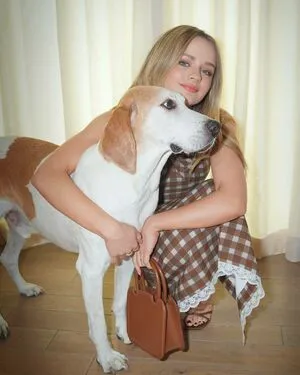 Joey King OnlyFans Leaked Free Thumbnail Picture - #AZfoFMGReQ