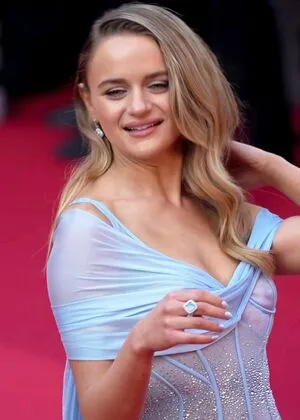 Joey King OnlyFans Leaked Free Thumbnail Picture - #H09Vq1pHQ6