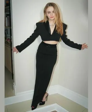 Joey King OnlyFans Leaked Free Thumbnail Picture - #LlV3FfL2mZ